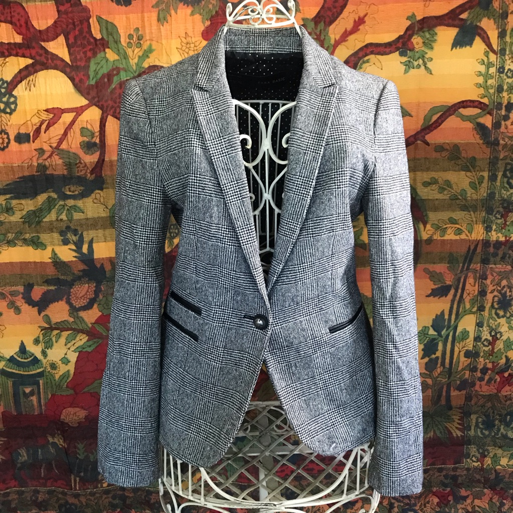 Zara Basic Wool Blazer!!
